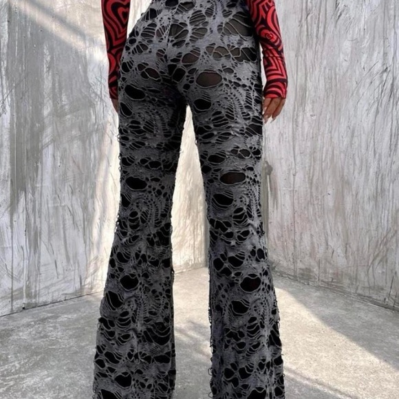 RIPPED PANTS/ LEGGINGS - Picture 2 of 6